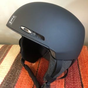 Oakley Mod1 helmet